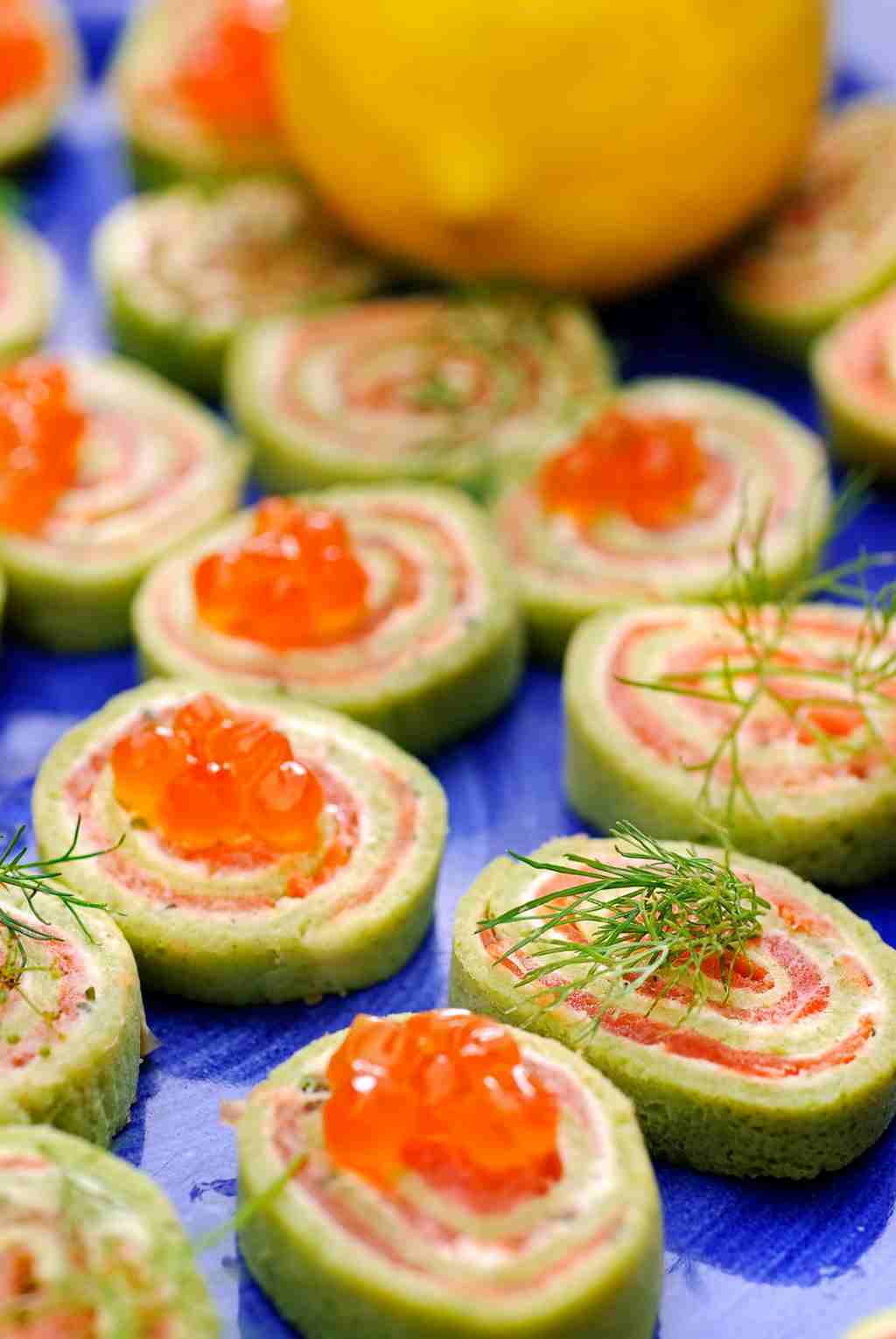 Fingerfood mit Lachs von Catering für Event in Koeln Geburtstag Hochzeit Taufe Kommunion Vernissage Eroeffnung