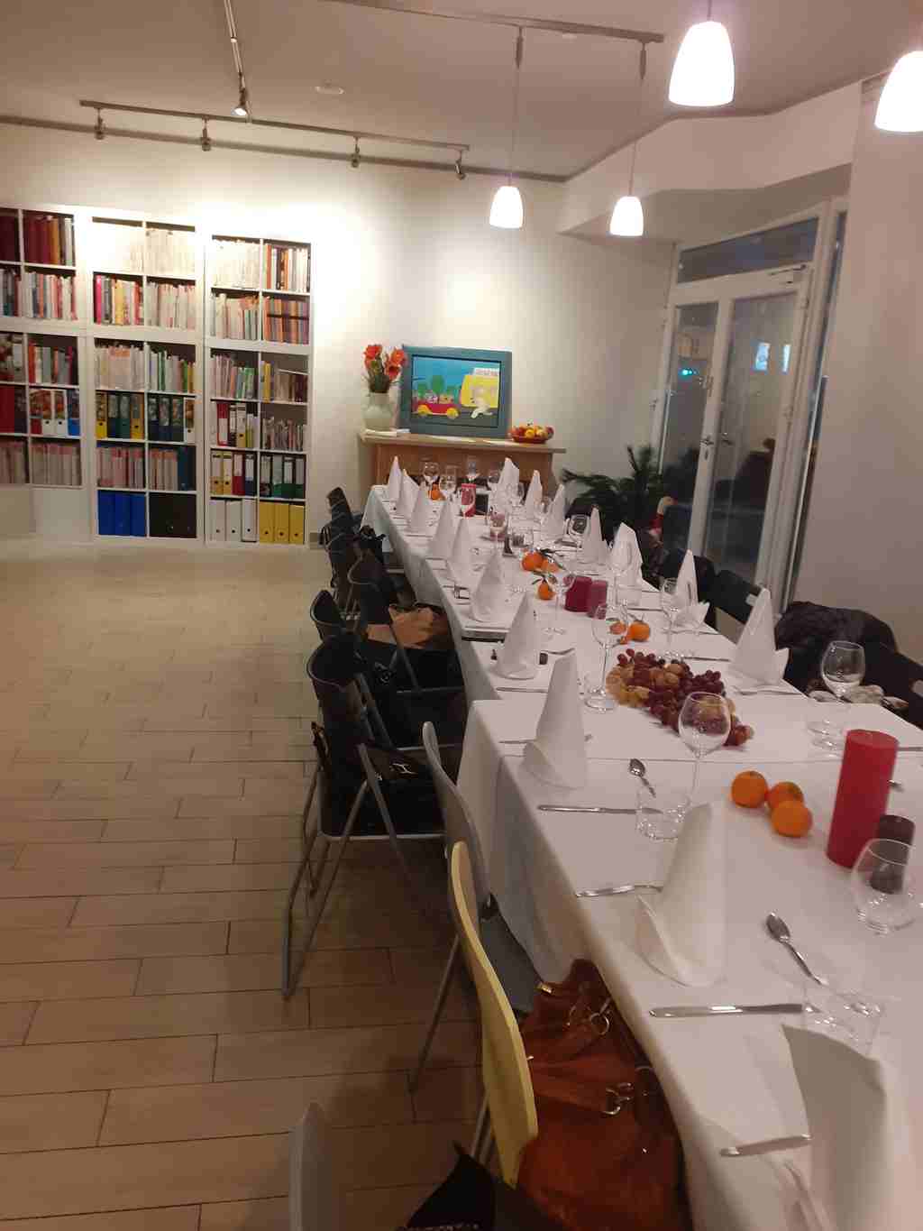 Esstisch für Küchenparty Catering Kunz-Mahl Köln